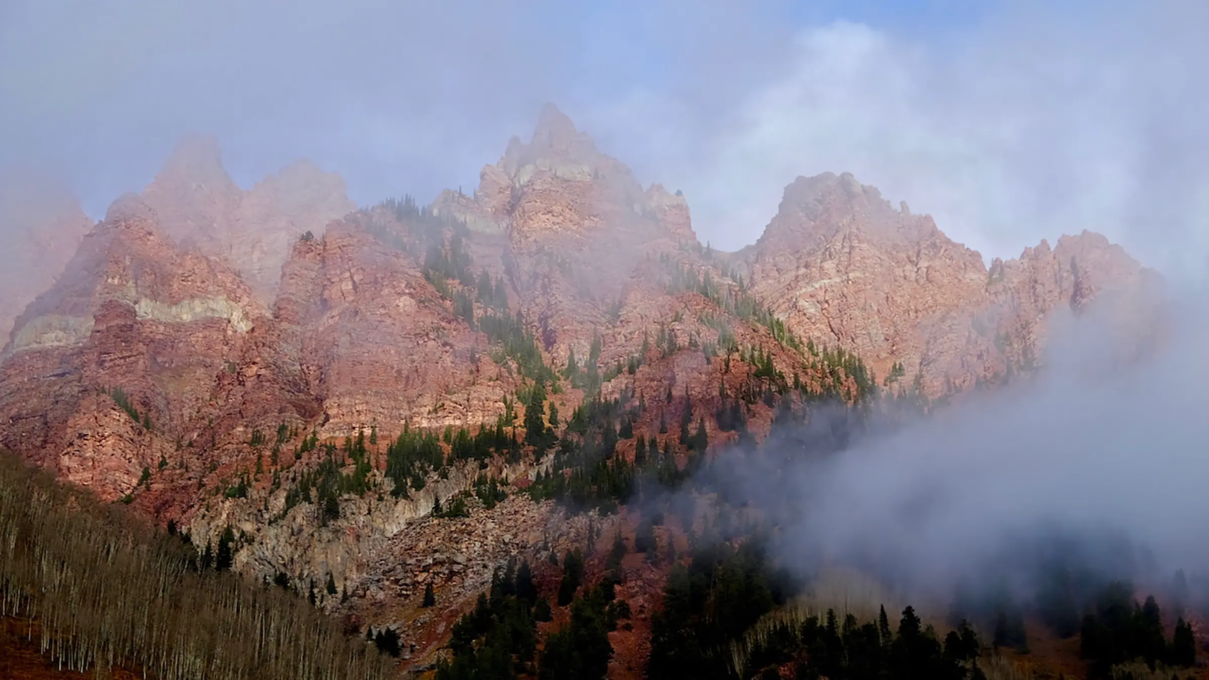 Fog/smoke coming out of the holler